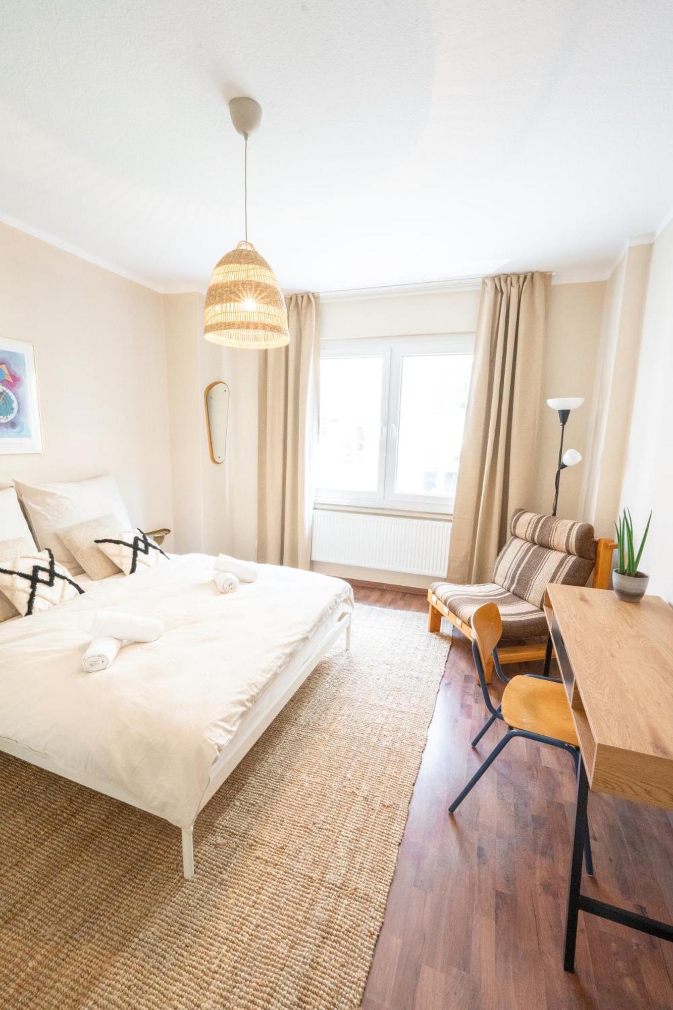 -Super Zentrales Zimmer- Direkt An Der Lutter! Bielefeld Bagian luar foto